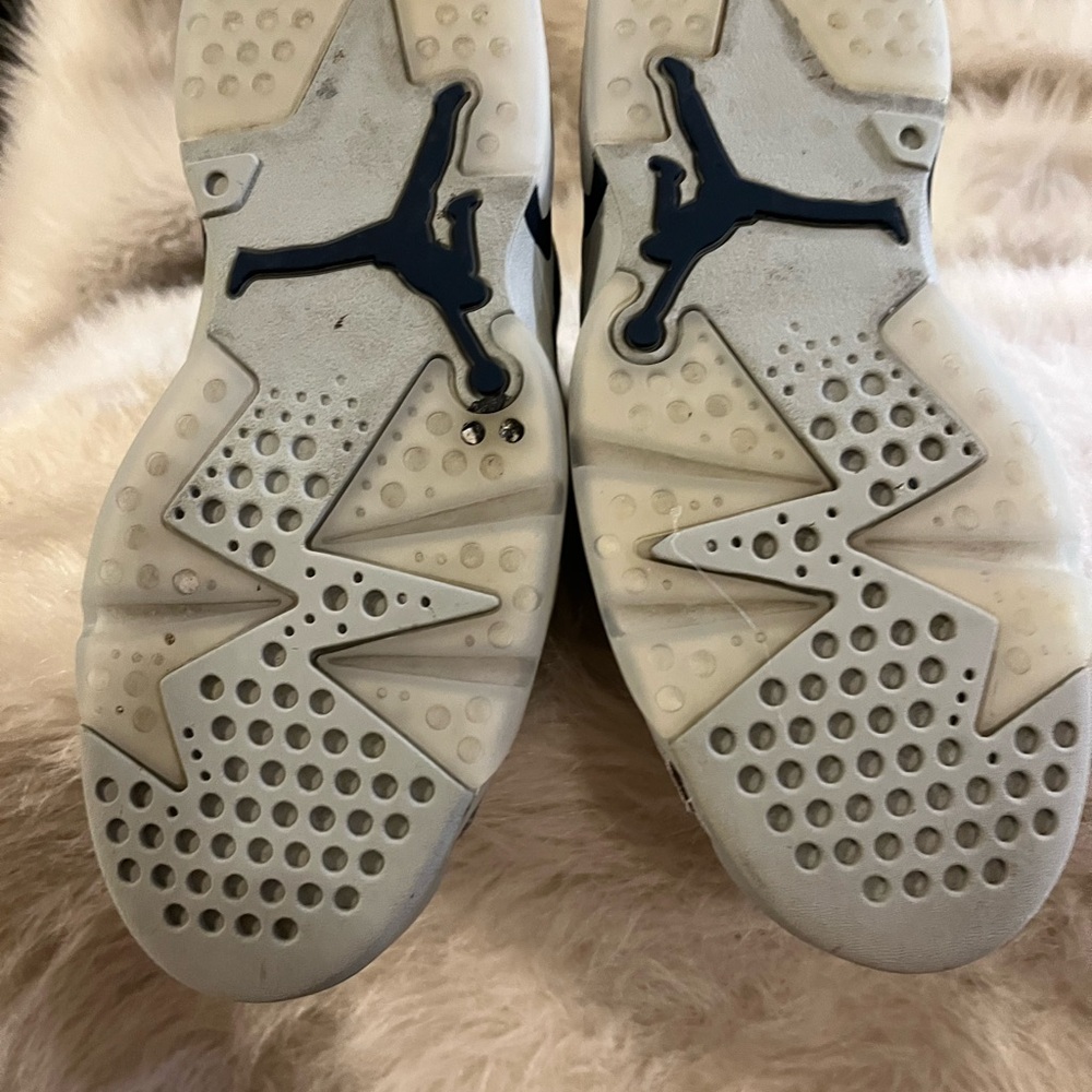 Jordan 6 Retro Suede Sneakers in Light Gray Navy Blue Size 7.5 men’s OG Retro - Picture 7 of 9